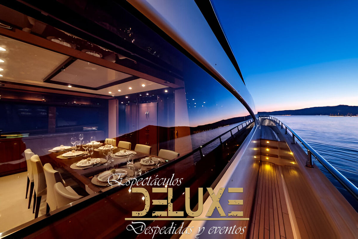 Cenas de empresa en barco Sevilla